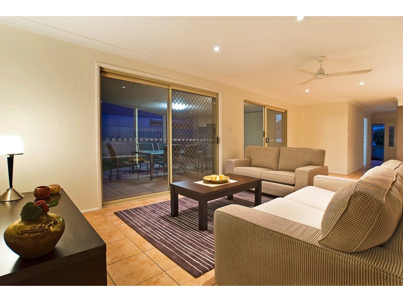 9 Pintail Crescent, Burleigh Waters QLD 4220