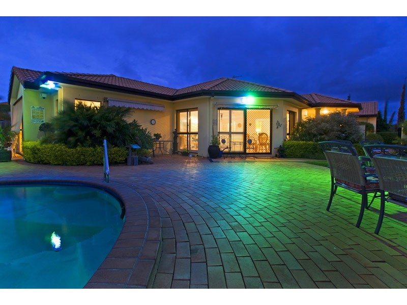 132 Dunlin Drive, Burleigh Waters QLD 4220