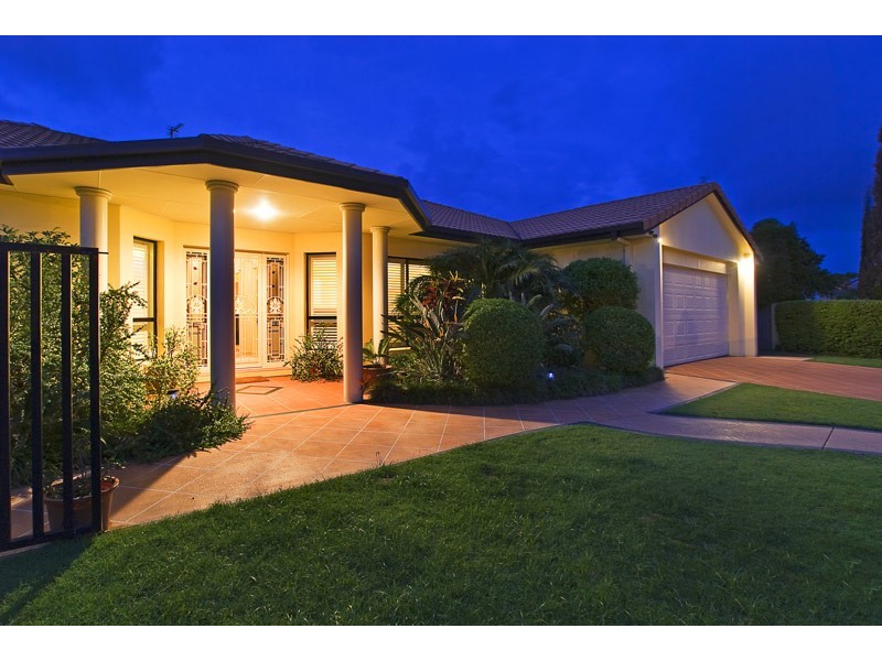 132 Dunlin Drive, Burleigh Waters QLD 4220