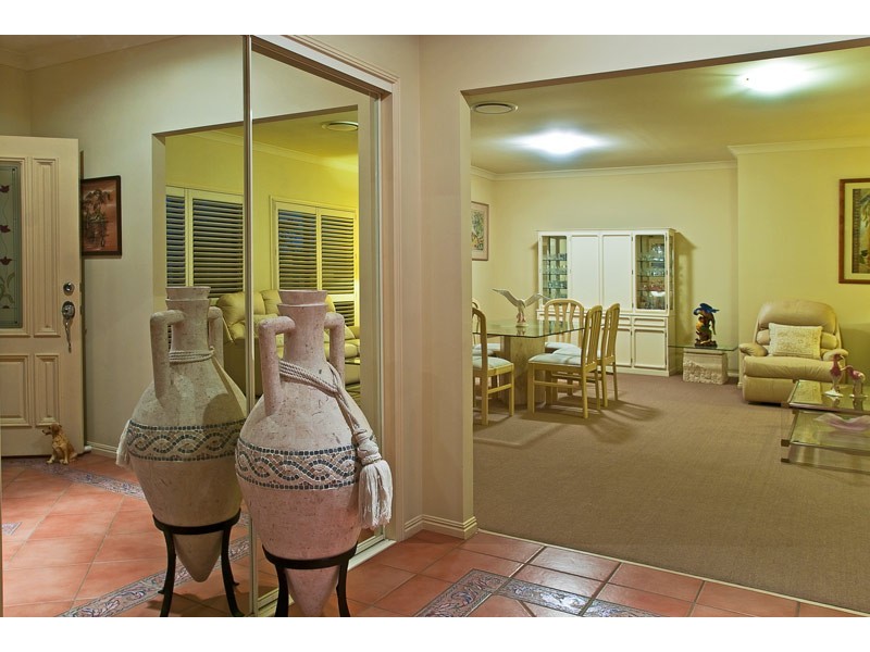 132 Dunlin Drive, Burleigh Waters QLD 4220