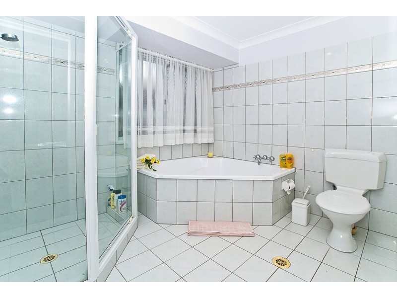 Varsity Lakes QLD 4227