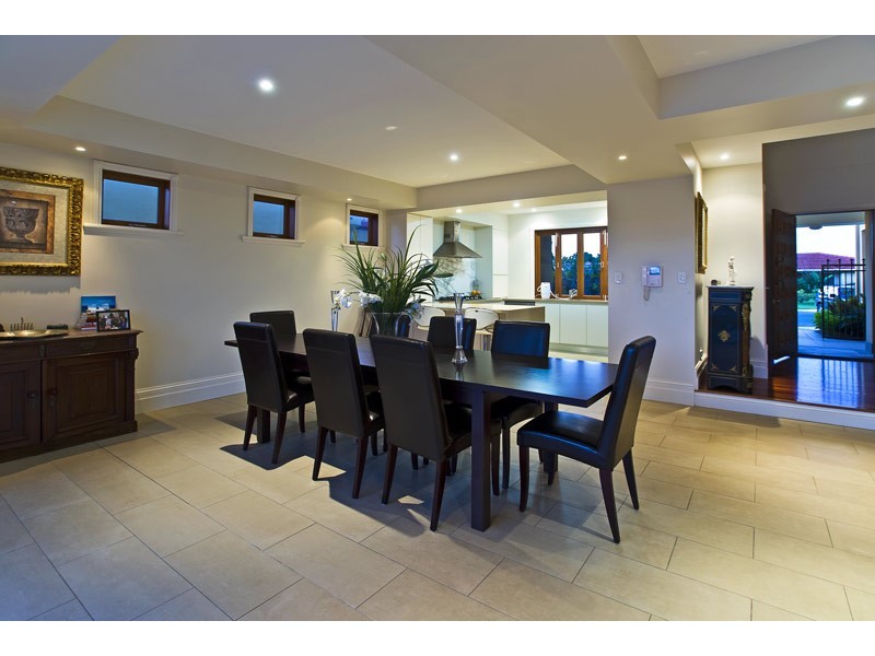 Broadbeach Waters QLD 4218