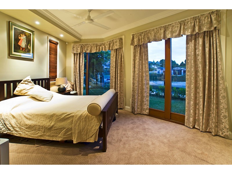 Broadbeach Waters QLD 4218
