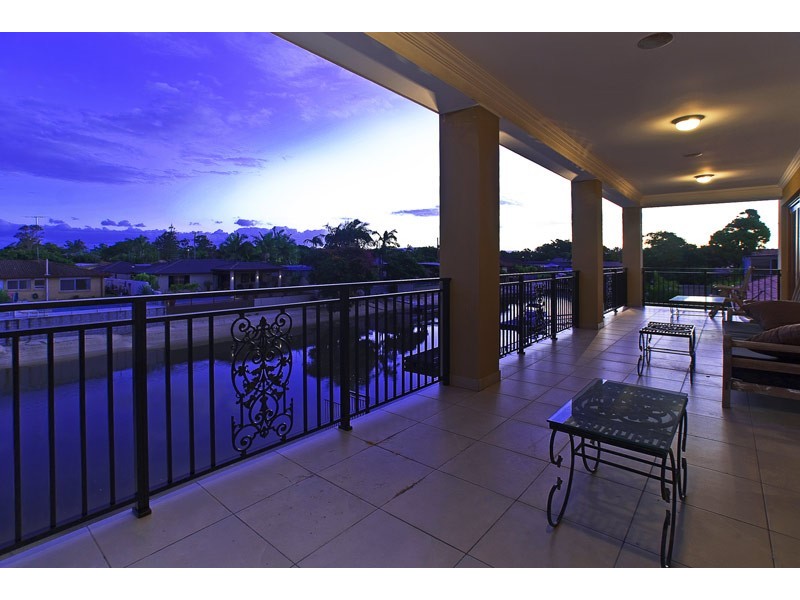 Broadbeach Waters QLD 4218