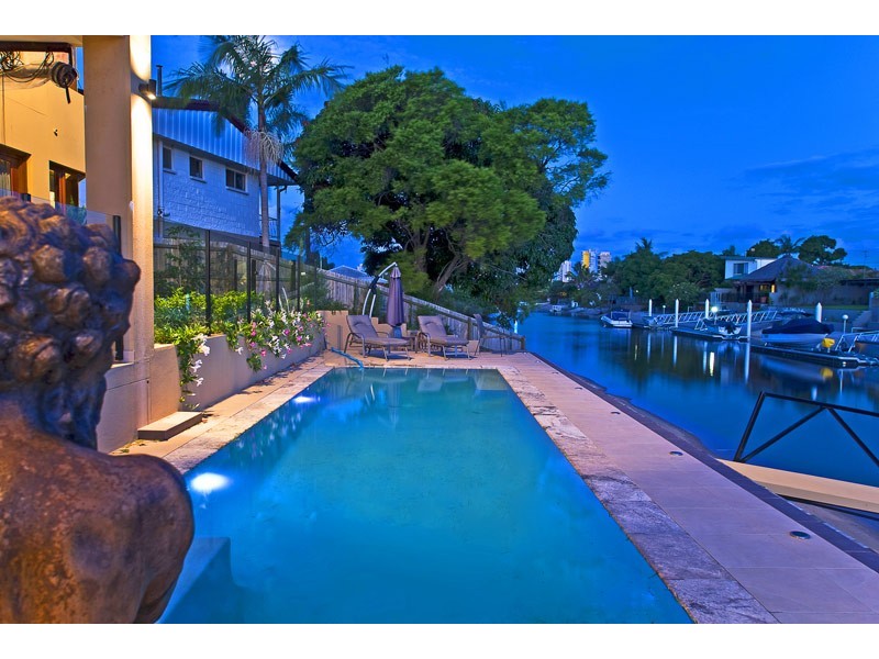Broadbeach Waters QLD 4218