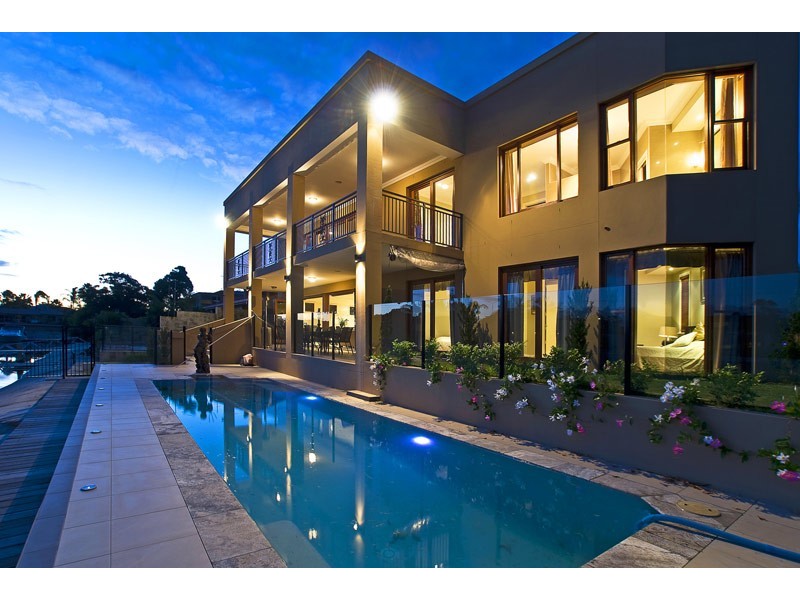 Broadbeach Waters QLD 4218