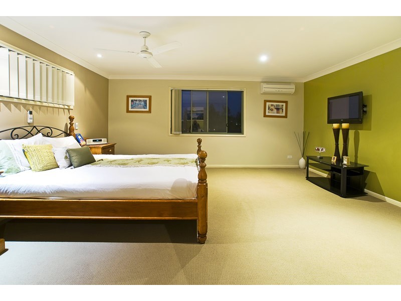 Burleigh Waters QLD 4220