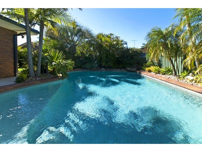 Burleigh Waters QLD 4220