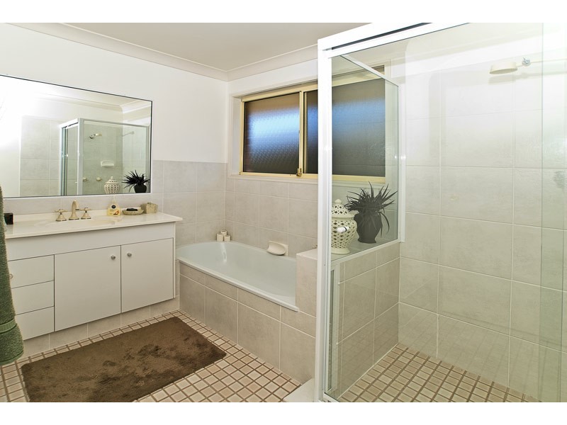 Burleigh Waters QLD 4220