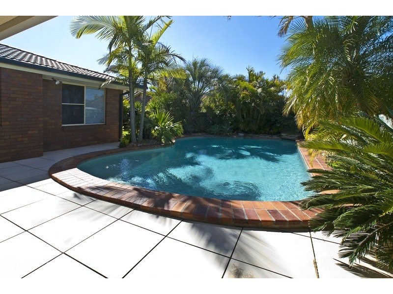 Burleigh Waters QLD 4220