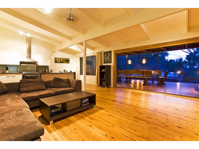 192 West Burleigh Rd, Burleigh Heads QLD 4220