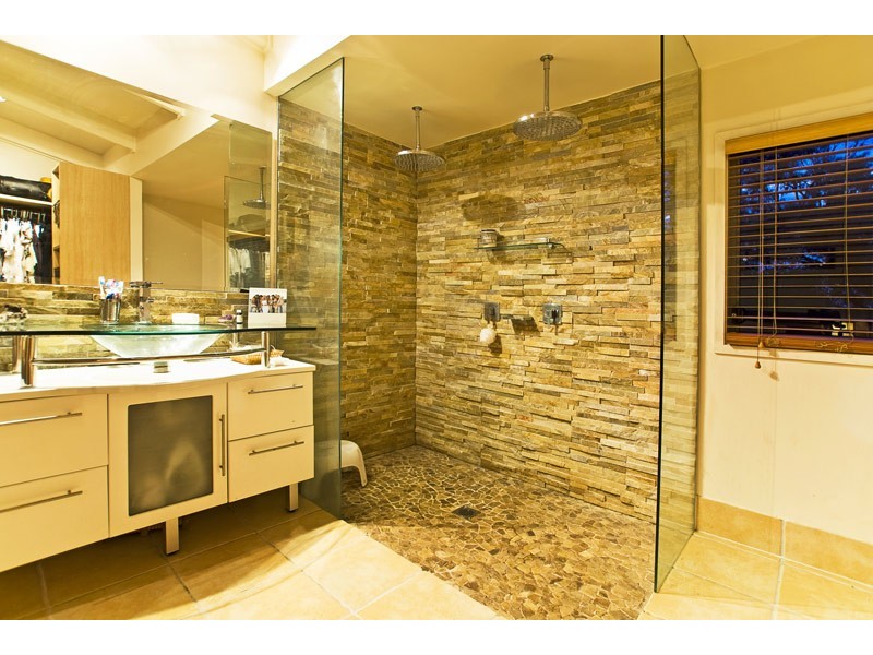 192 West Burleigh Rd, Burleigh Heads QLD 4220