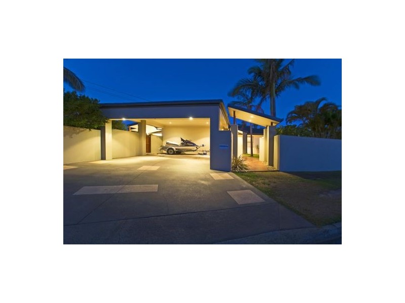 3 Egret Avenue, Burleigh Waters QLD 4220