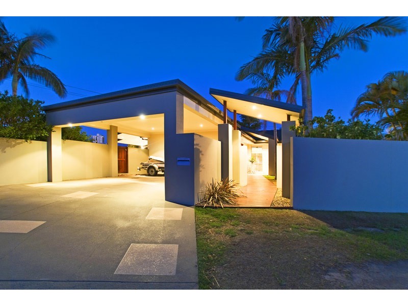 3 Egret Avenue, Burleigh Waters QLD 4220