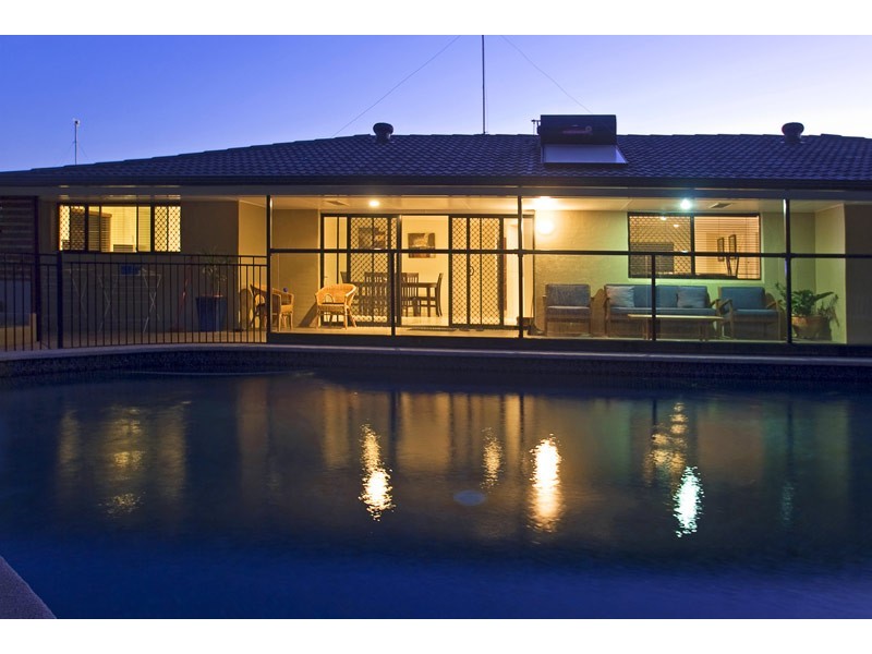3 Egret Avenue, Burleigh Waters QLD 4220