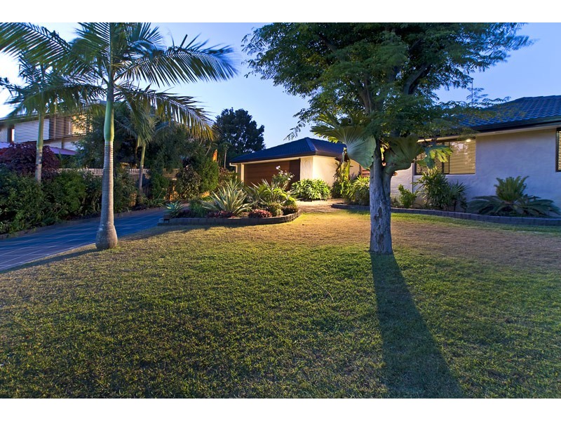 3 Egret Avenue, Burleigh Waters QLD 4220