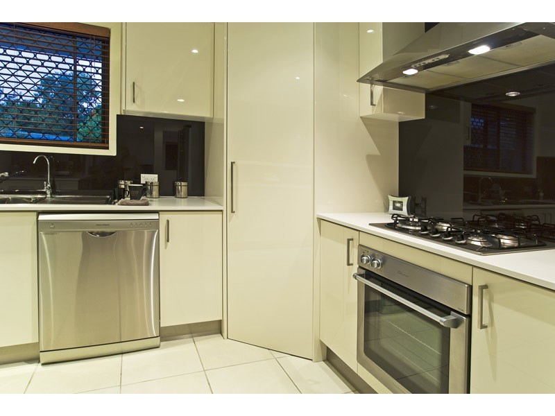 Burleigh Waters QLD 4220