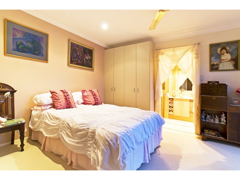 Burleigh Waters QLD 4220