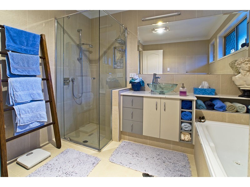 Burleigh Waters QLD 4220