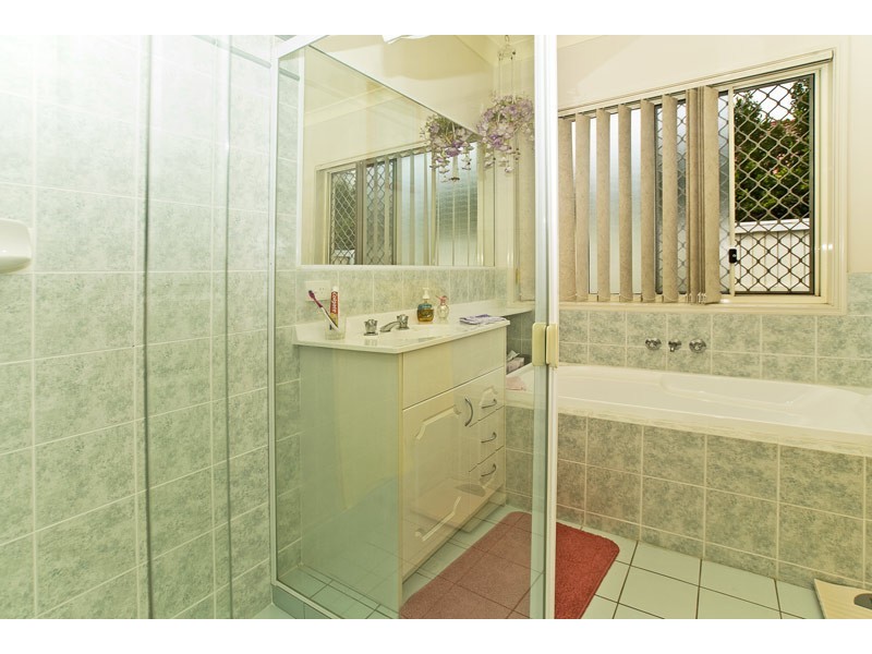 Burleigh Waters QLD 4220