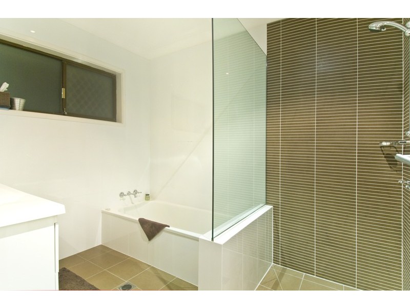 Burleigh Waters QLD 4220