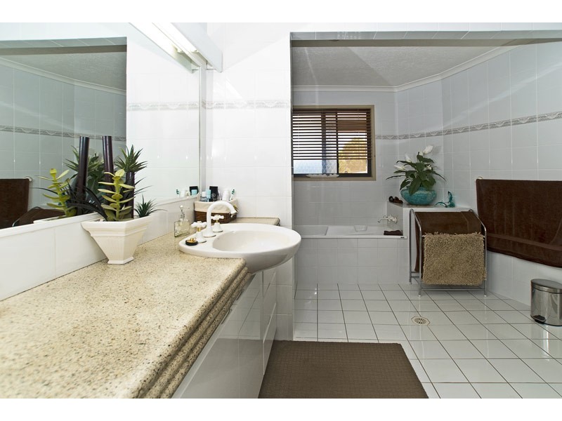 Burleigh Waters QLD 4220