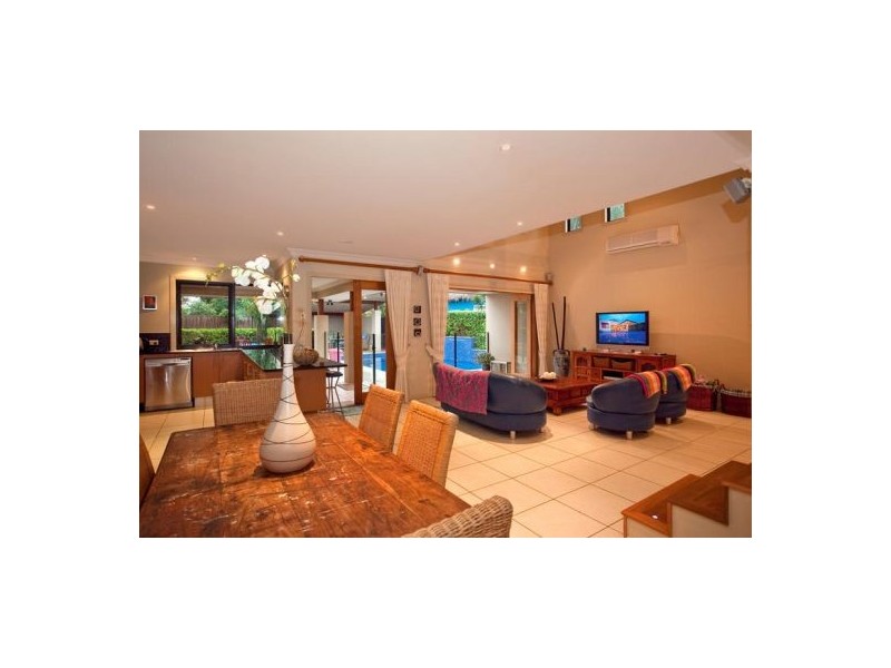 71 Burleigh Street, Burleigh Waters QLD 4220