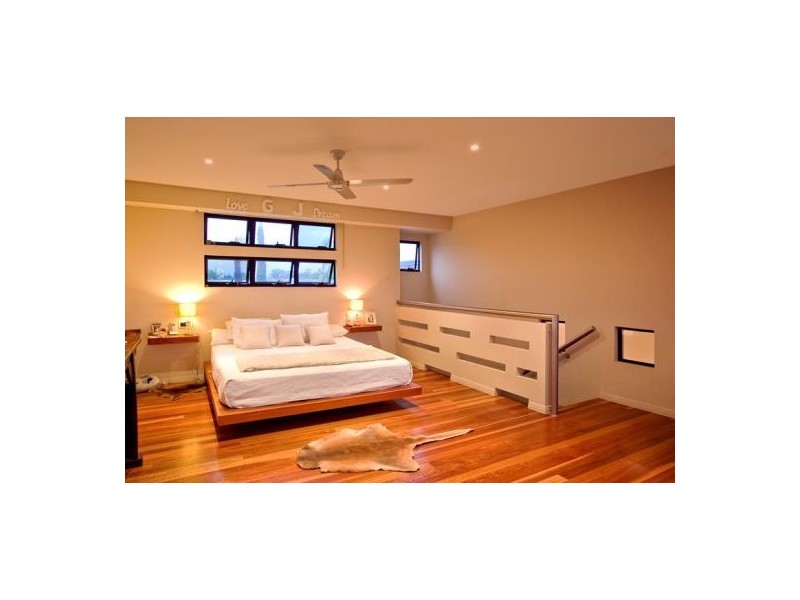 71 Burleigh Street, Burleigh Waters QLD 4220