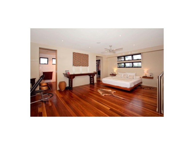 71 Burleigh Street, Burleigh Waters QLD 4220