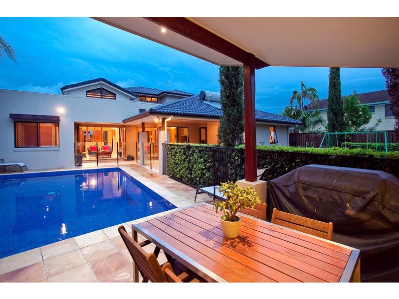 71 Burleigh Street, Burleigh Waters QLD 4220