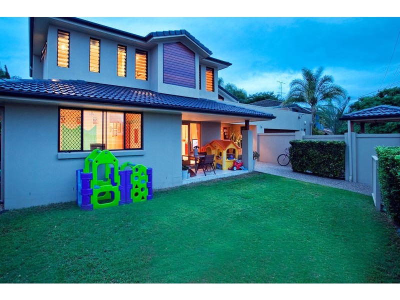 71 Burleigh Street, Burleigh Waters QLD 4220