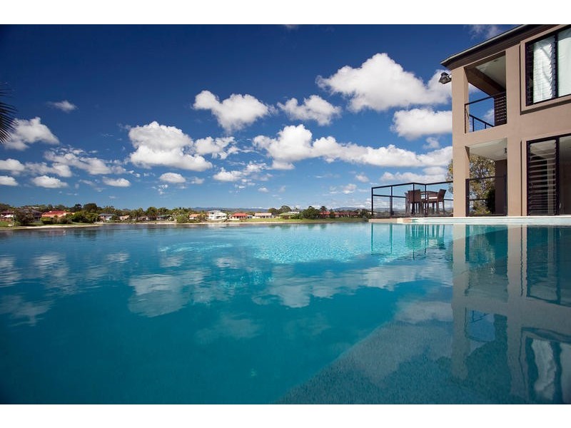 62 Burleigh Street, Burleigh Waters QLD 4220