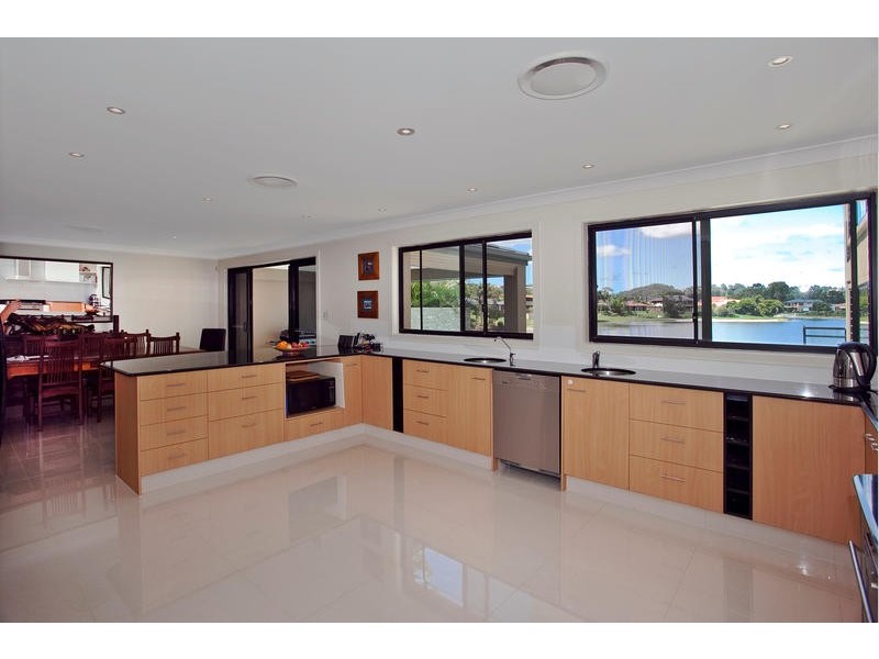 62 Burleigh Street, Burleigh Waters QLD 4220