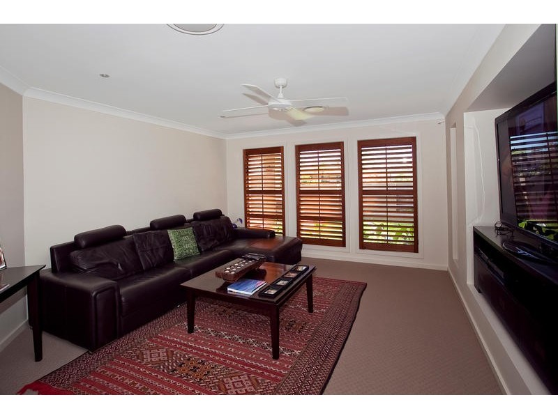 62 Burleigh Street, Burleigh Waters QLD 4220