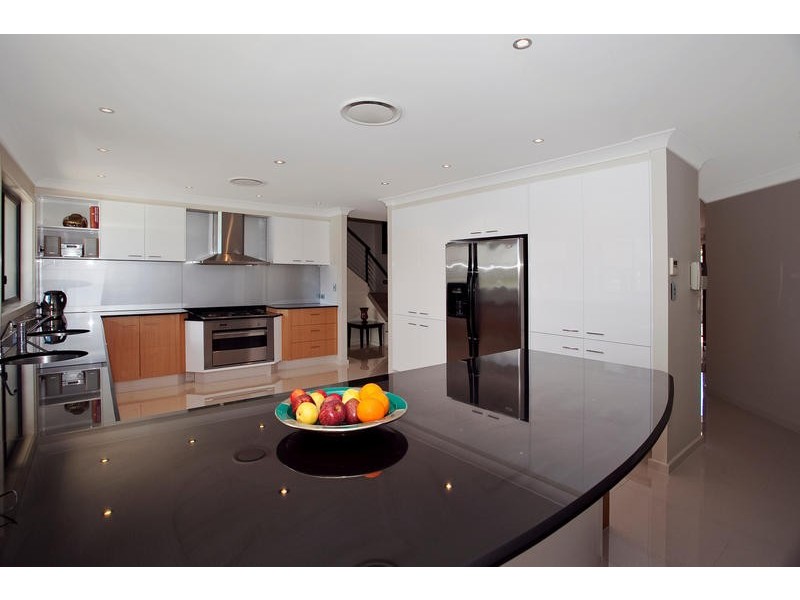 62 Burleigh Street, Burleigh Waters QLD 4220