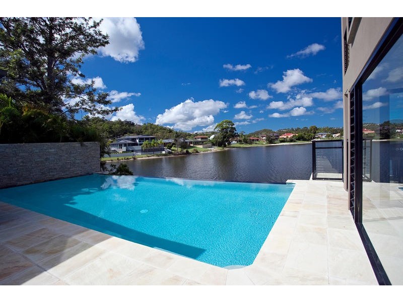 62 Burleigh Street, Burleigh Waters QLD 4220