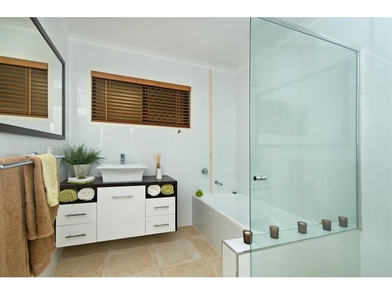 Burleigh Waters QLD 4220