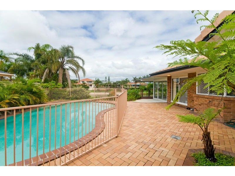 49 Pintail Crescent, Burleigh Waters QLD 4220