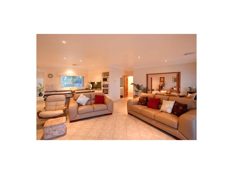 45 Portobello Drive, Mermaid Waters QLD 4218