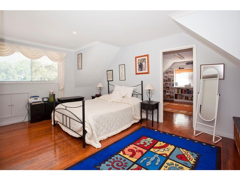 22 Pindari Avenue, Burleigh Heads QLD 4220