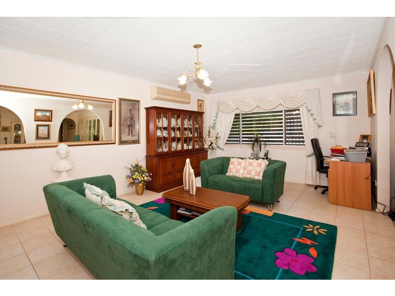 22 Pindari Avenue, Burleigh Heads QLD 4220