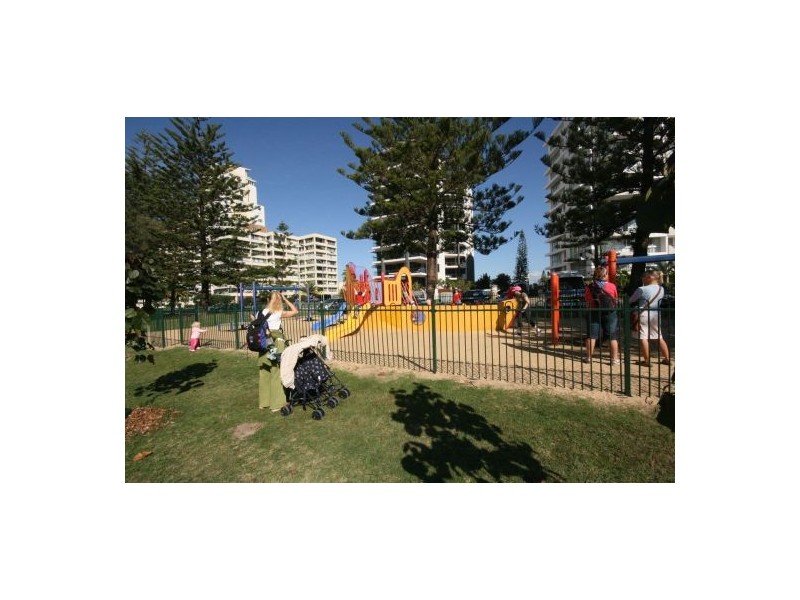 241 West Burleigh Road, Burleigh Heads QLD 4220