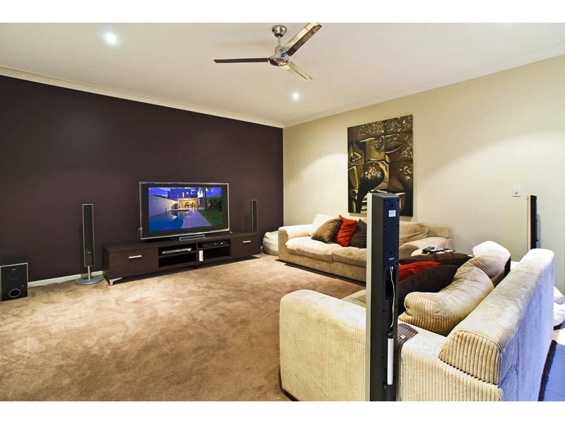1/40 Tawarri Crescent, Burleigh Heads QLD 4220