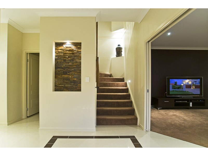1/40 Tawarri Crescent, Burleigh Heads QLD 4220