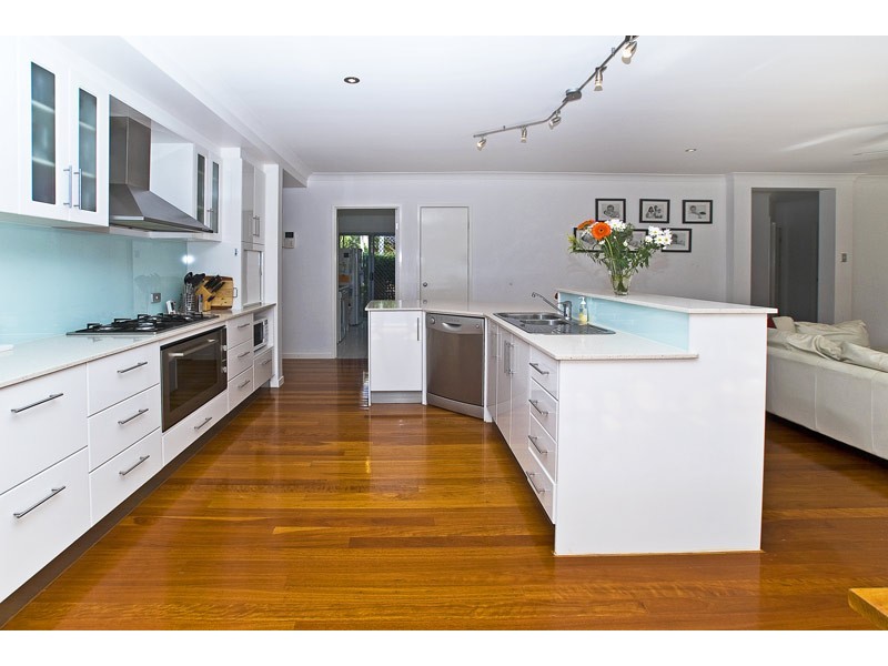 Burleigh Waters QLD 4220