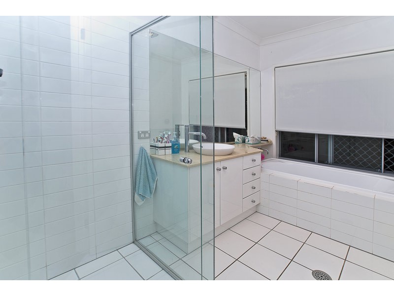 Burleigh Waters QLD 4220