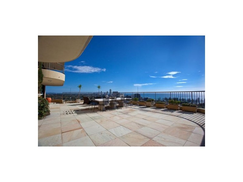 32/29 Hill Avenue, Burleigh Heads QLD 4220