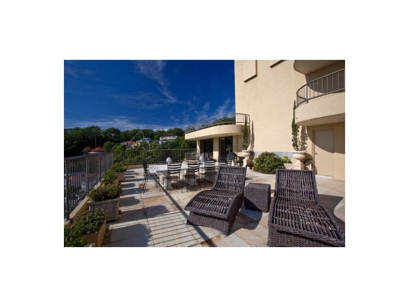 32/29 Hill Avenue, Burleigh Heads QLD 4220