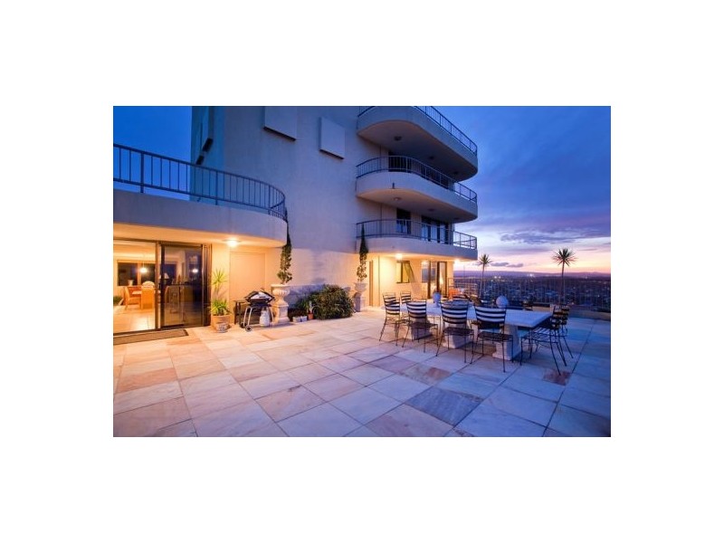 32/29 Hill Avenue, Burleigh Heads QLD 4220