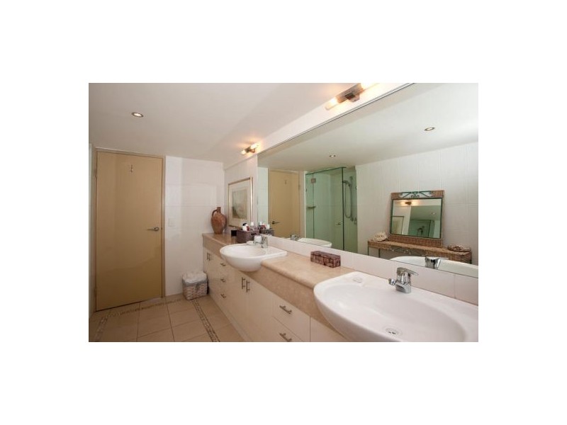 32/29 Hill Avenue, Burleigh Heads QLD 4220